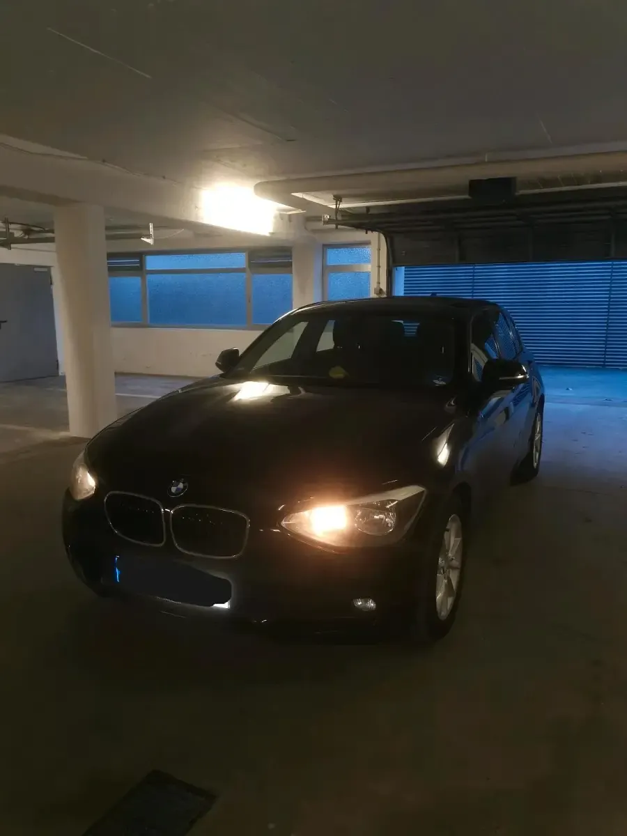 Gebraucht BMW 116 136 PS (100 kW) 2011 Schwarz Kleinwagen