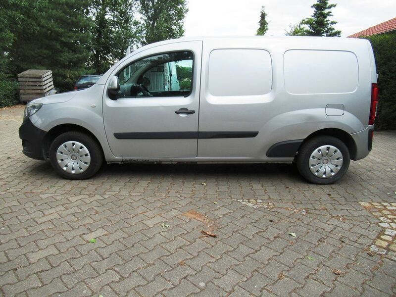 Gebraucht Mercedes Citan 111 110 PS (80 kW) 2013 Silber metallic Van / Kleinbus