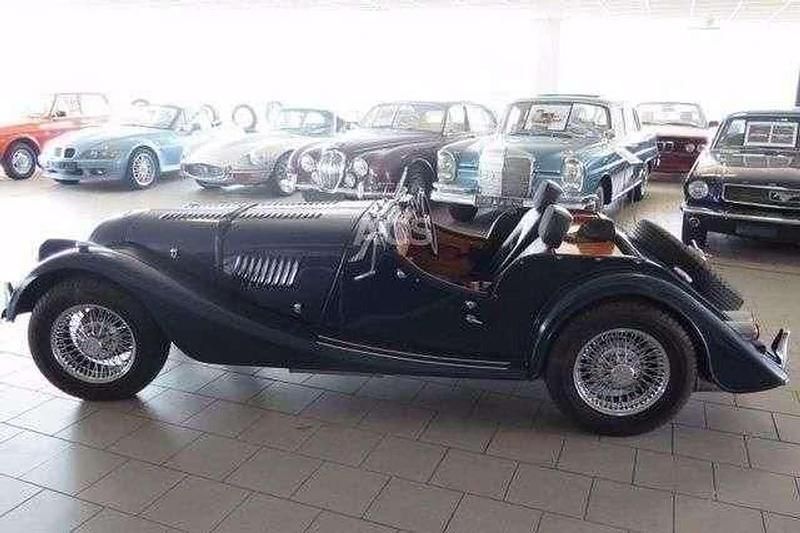 Blau Gebraucht 1976 Morgan Plus 8 Cabrio | 59.000 € - Bild 1/4