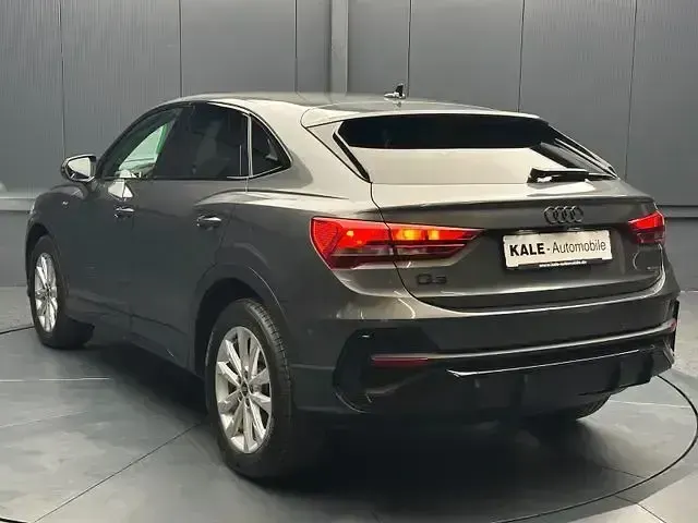 Gebraucht Audi Q3 Sportback S-Line 320 PS (235 kW) 2021 Mythosschwarz metallic SUV