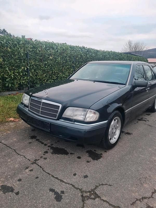Schwarz Gebraucht 1994 Mercedes C280 AMG Limousine | 4.300 € - Bild 1/4