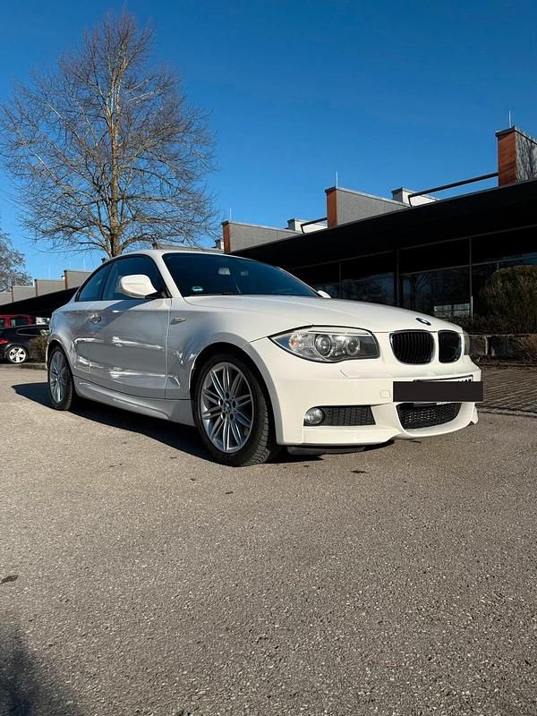 Gebraucht BMW 123 Coupé M Sport 204 PS (150 kW) 2012 Weiß Coupé