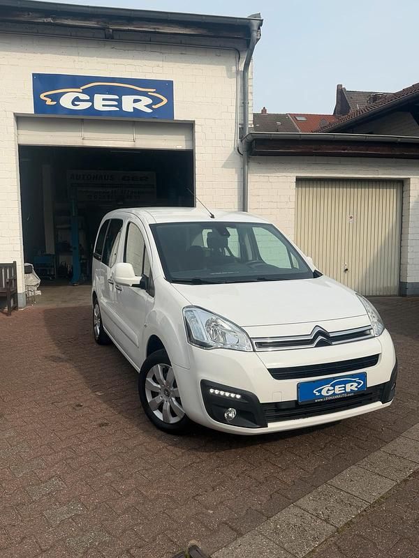 Gebraucht Citroën Berlingo SELECTION 98 PS (72 kW) 2015 Weiß Van / Kleinbus