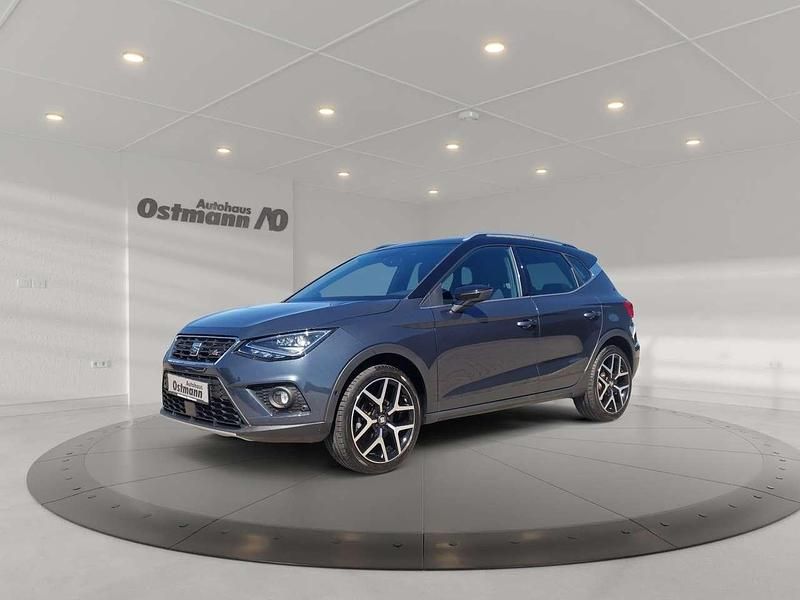Grau Gebraucht 2021 Seat Arona Beats SUV | 19.698 € (Etwas zu teuer) - Bild 1/4