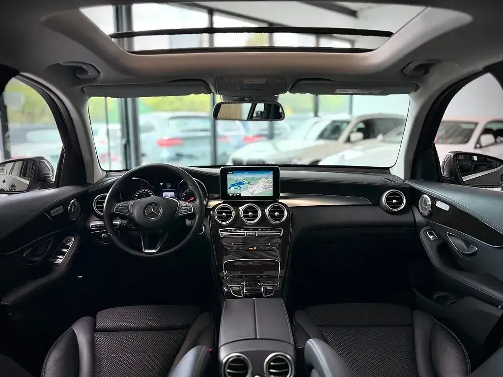 Gebraucht Mercedes GLC250 Exclusive 211 PS (155 kW) 2015 Manufaktur citrinbraun SUV