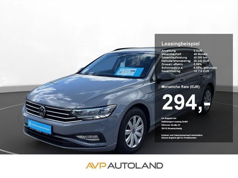 Mondsteingrau Gebraucht 2022 VW Passat Basis Kombi | 20.240 € (Guter Preis) - Bild 1/4