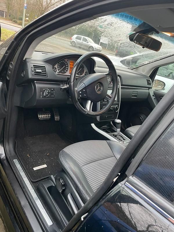 Gebraucht Mercedes B180 2006 Schwarz Van / Kleinbus