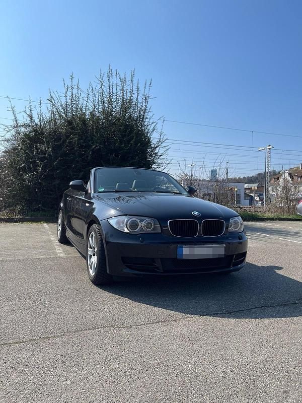 Gebraucht BMW 118 Cabriolet 143 PS (105 kW) 2010 Schwarz Cabrio