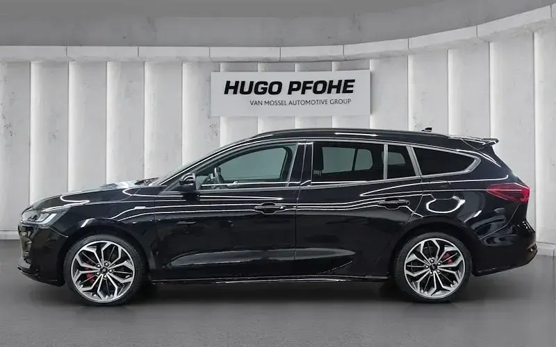 Używany Ford Focus ST-Line 155 KM (114 kW) 2022 Czarny Kombi