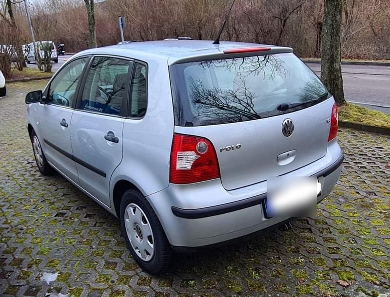 Gebraucht VW Polo 64 PS (47 kW) 2002 Silber Kleinwagen