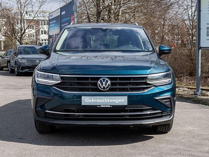 Gebraucht VW Tiguan Active 150 PS (110 kW) 2023 Blau SUV