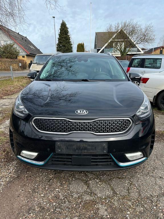 Gebraucht Kia Niro 105 PS (77 kW) 2017 Schwarz SUV