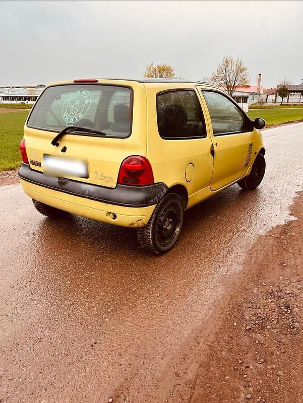 Gebraucht Renault Twingo 58 PS (42 kW) 2002 Gelb Kleinwagen