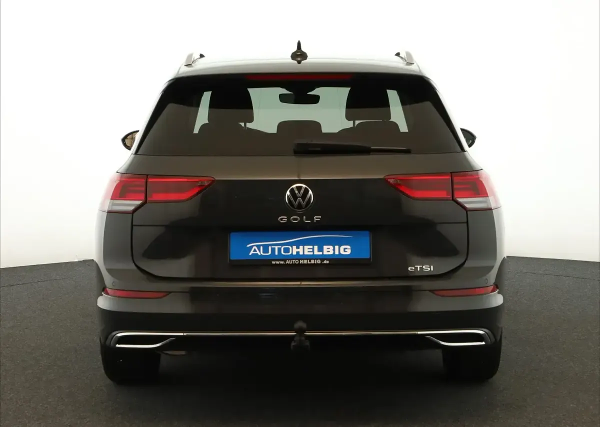 Gebraucht VW Golf VIII Move 131 PS (96 kW) 2024 Uranograu Kombi