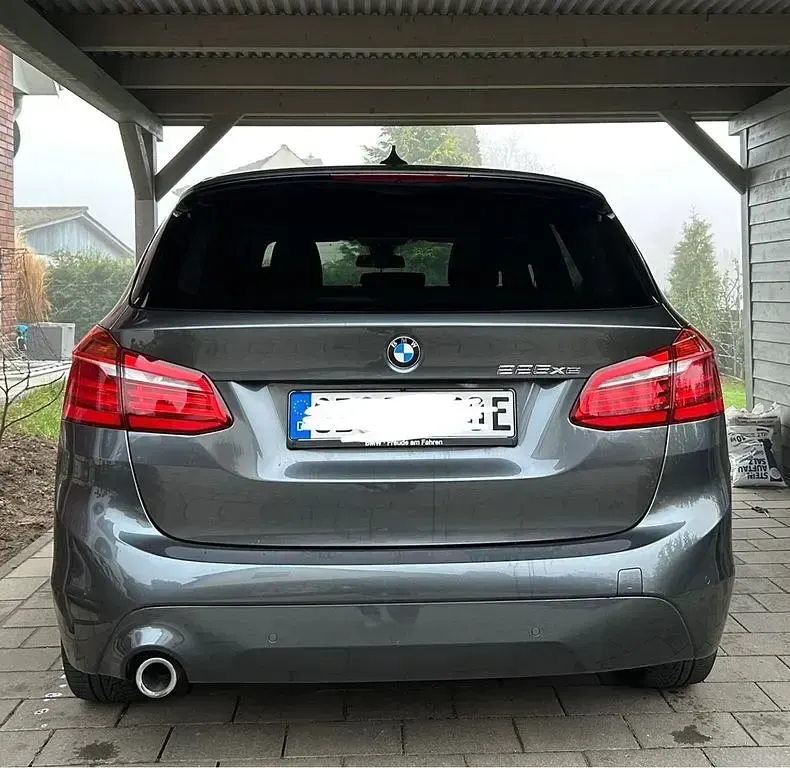 Gebraucht BMW 225 Active Tourer iPerformance 224 PS (164 kW) 2019 Grau Van / Kleinbus