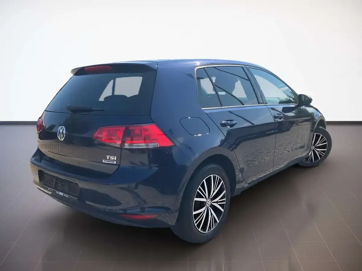 Gebraucht VW Golf VII Allstar 86 PS (63 kW) 2016 Night blue Limousine