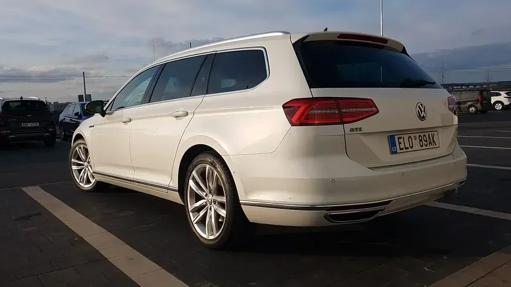 Gebraucht VW Passat GTE 218 PS (160 kW) 2015 Weiß Limousine