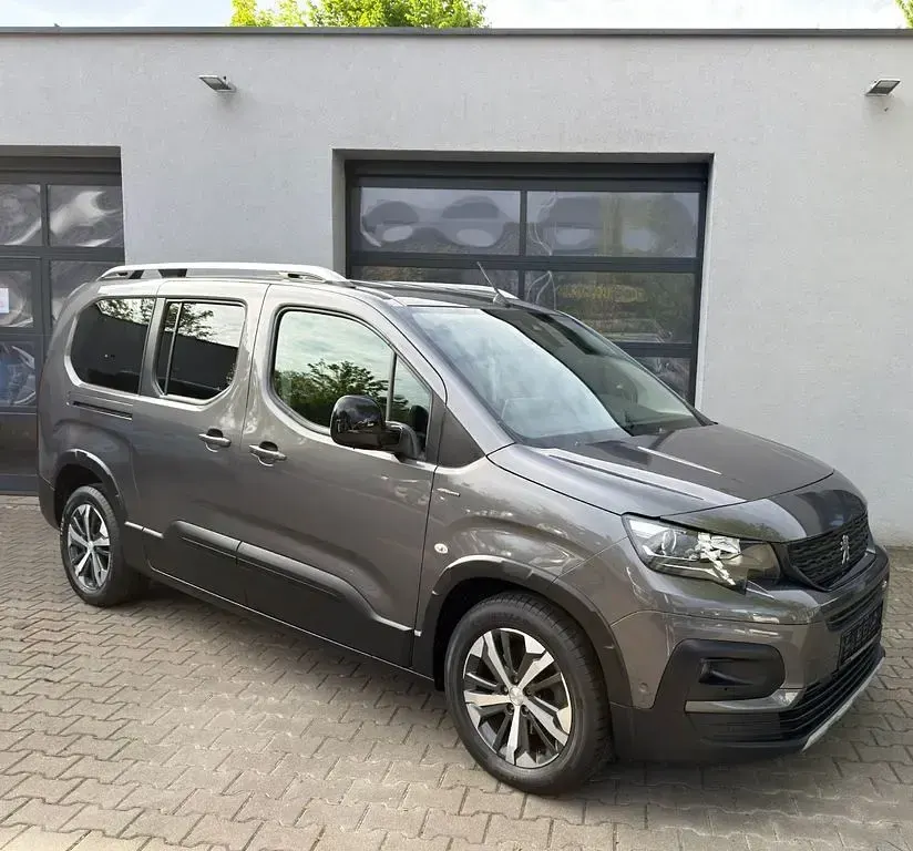 Gebraucht Peugeot Rifter GT-line 131 PS (96 kW) 2021 Grau Van / Kleinbus