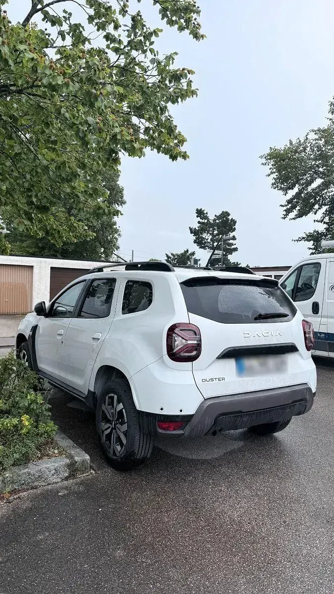 Gebraucht Dacia Duster Journey 150 PS (110 kW) 2024 Weiß SUV