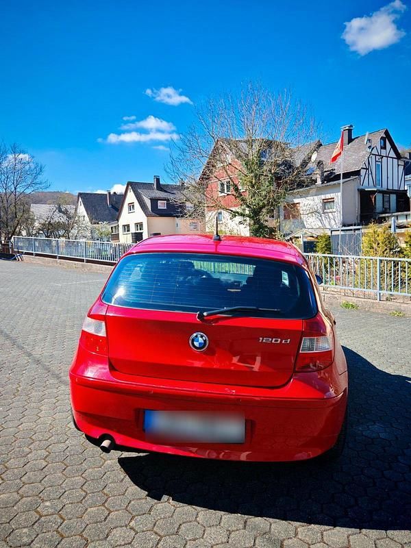 Gebraucht BMW 120 163 PS (119 kW) 2006 Rot Kleinwagen