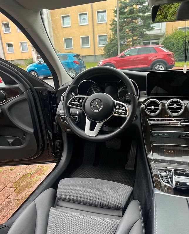 Gebraucht Mercedes C200 164 PS (120 kW) 2020 Schwarz Kombi