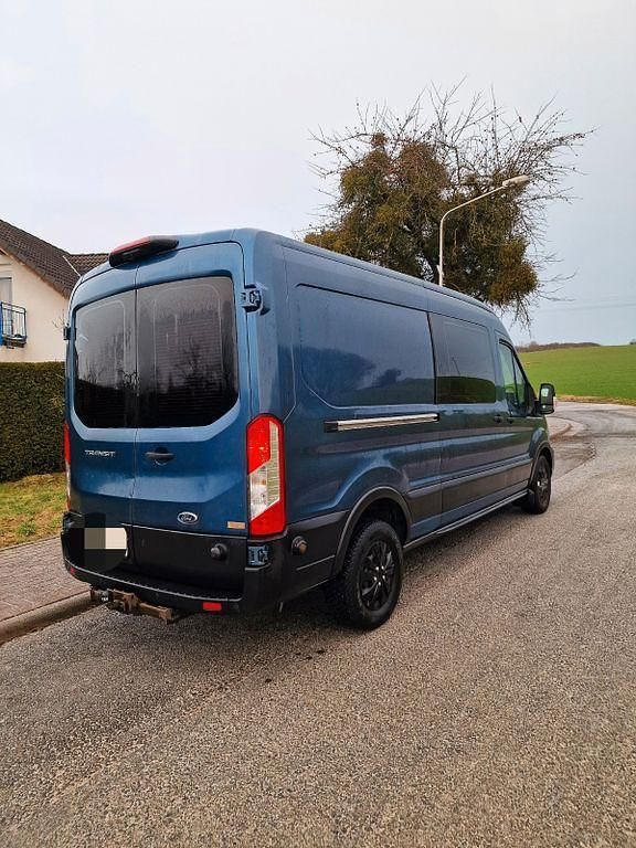 Gebraucht Ford Transit Trend 170 PS (125 kW) 2020 Blau Van