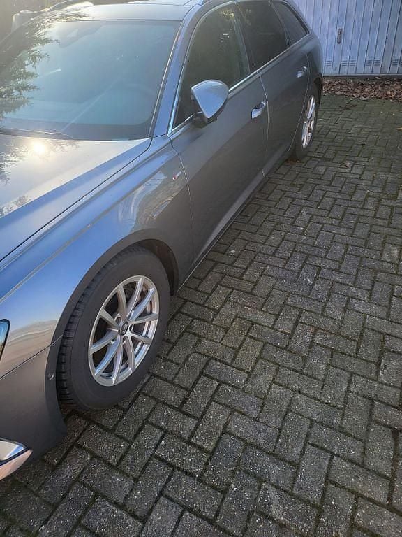 Gebraucht Audi A6 S-Line 204 PS (150 kW) 2019 Grau Kombi