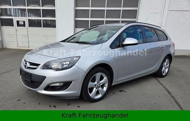Gebraucht Opel Astra Style 140 PS (102 kW) 2015 Silber Kombi