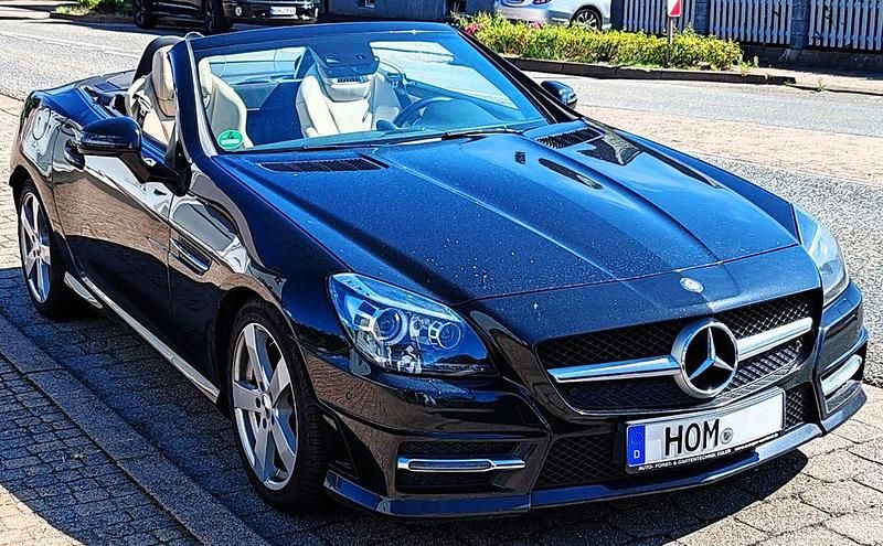 Schwarz Gebraucht 2015 Mercedes SLK250 Cabrio | 16.985 € (Etwas zu teuer) - Bild 1/4