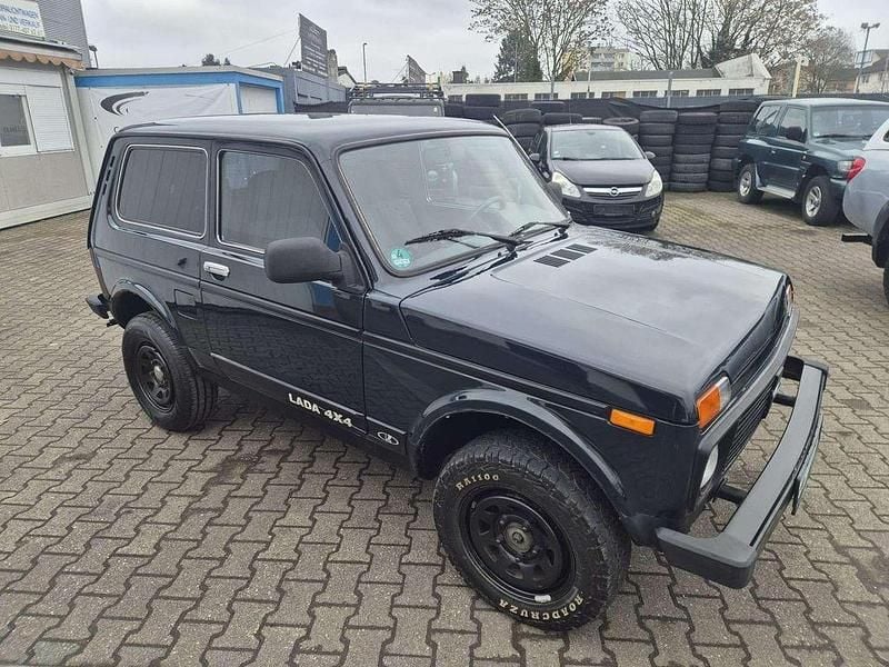Gebraucht Lada niva 83 PS (61 kW) 2014 Other SUV