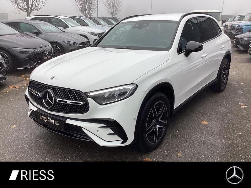Unilack polarweiß Gebraucht 2025 Mercedes GLC220 AMG SUV | 54.250 € - Bild 1/4