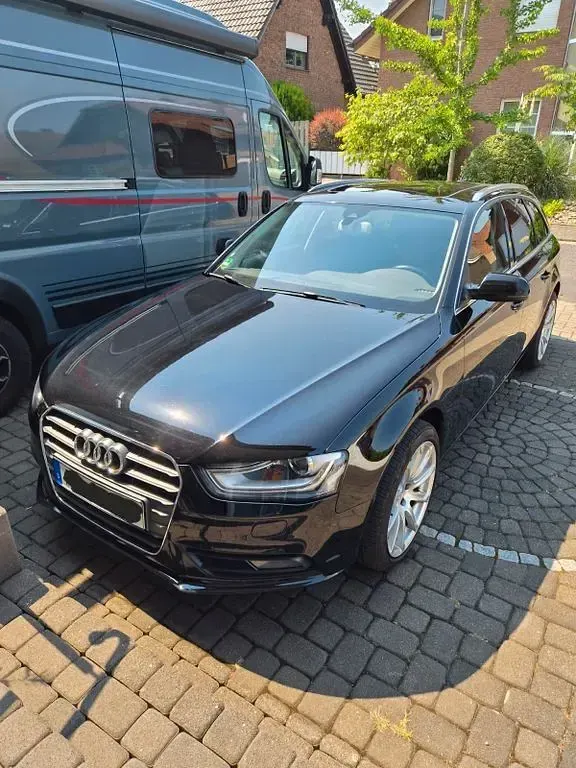 Gebraucht Audi A4 Ambiente 204 PS (150 kW) 2012 Schwarz Kombi