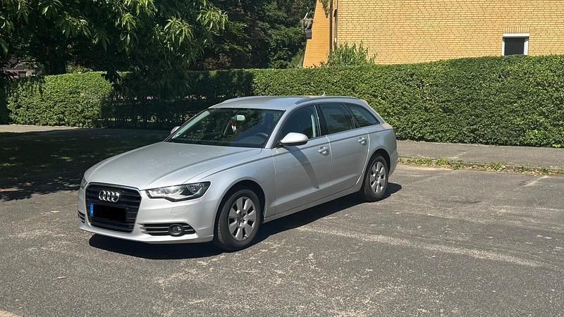 Silber Gebraucht 2013 Audi A6 Kombi | 9.500 € (Superpreis) - Bild 1/4