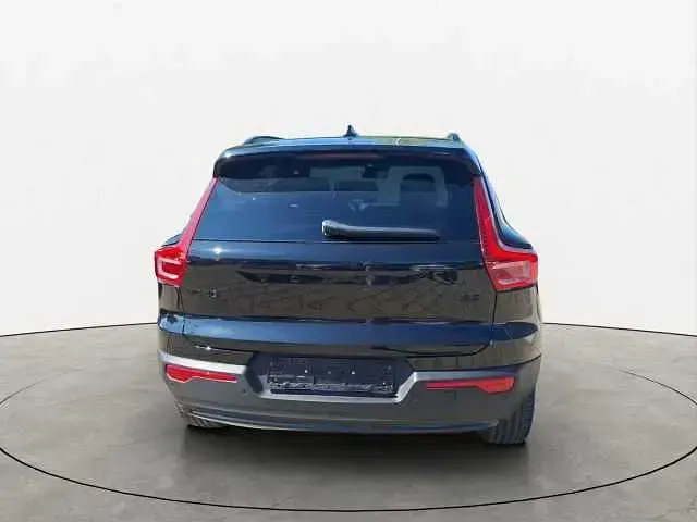 Gebraucht Volvo XC40 120 PS (88 kW) 2025 SUV