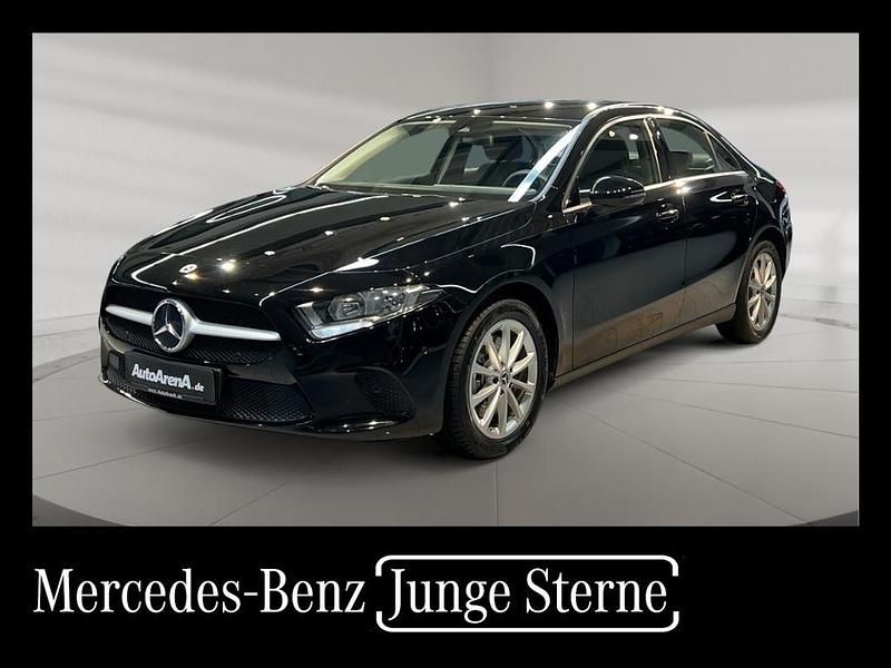 Gebraucht Mercedes A250 160 PS (117 kW) 2022 Schwarz Limousine