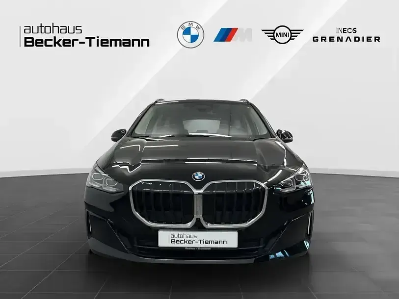 Używany BMW 218 Efficient Dynamics 150 KM (110 kW) 2024 Czarny Minivan
