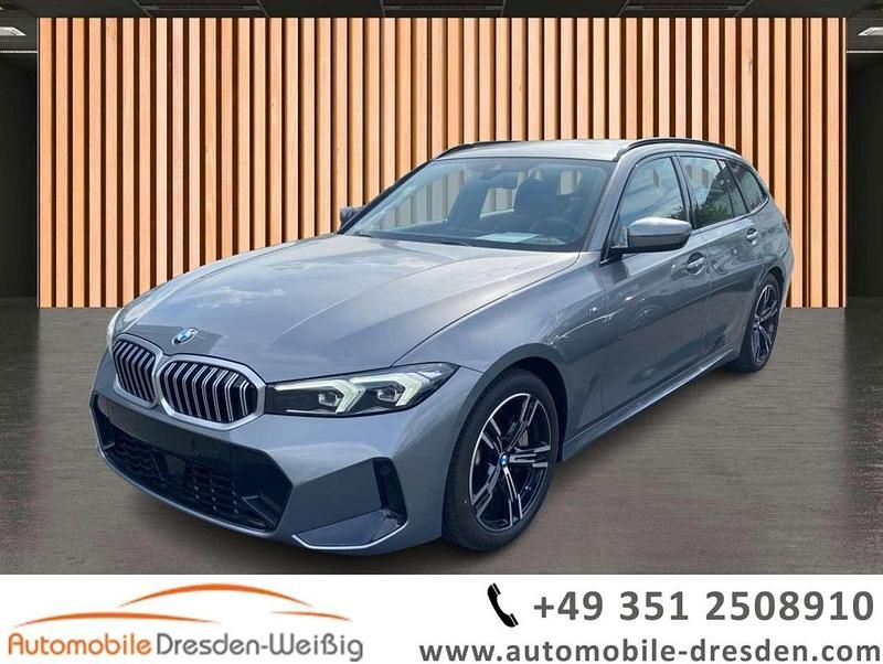 Grau Gebraucht 2024 BMW 330 M Sport Kombi | 40.880 € (Superpreis) - Bild 1/3