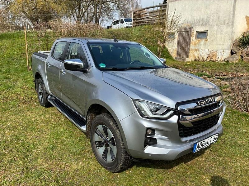 Gebraucht Isuzu D-Max 163 PS (119 kW) 2021 Silber Pickup