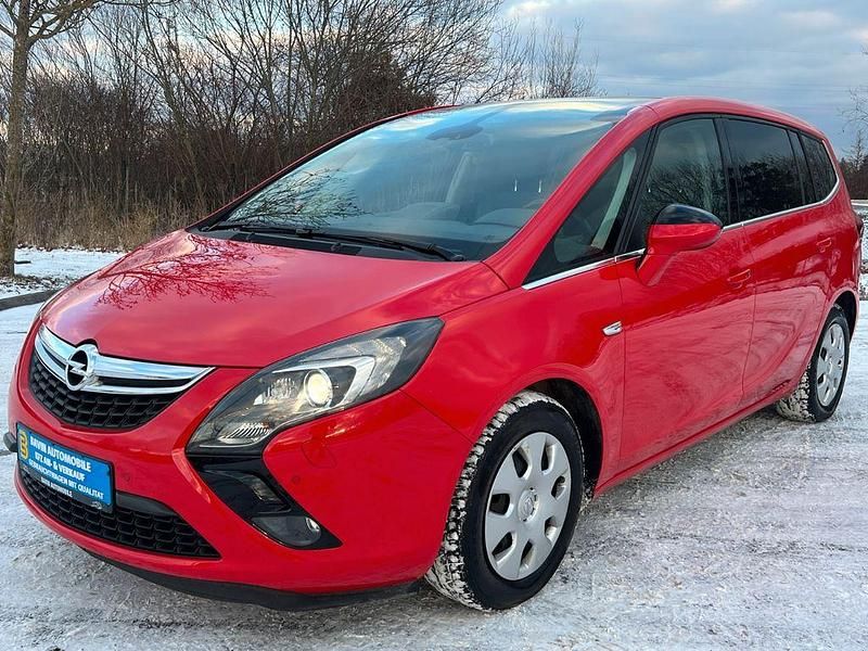Gebraucht Opel Zafira Tourer Innovation 136 PS (100 kW) 2013 Rot Van / Kleinbus