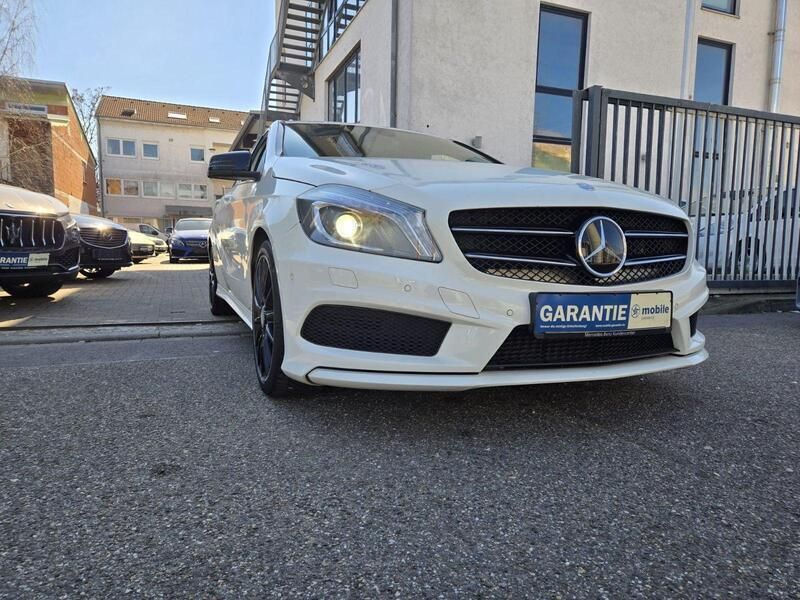 Calcitweiss unilack Gebraucht 2014 Mercedes A180 Kleinwagen | 12.999 € (Fairer Preis) - Bild 1/4