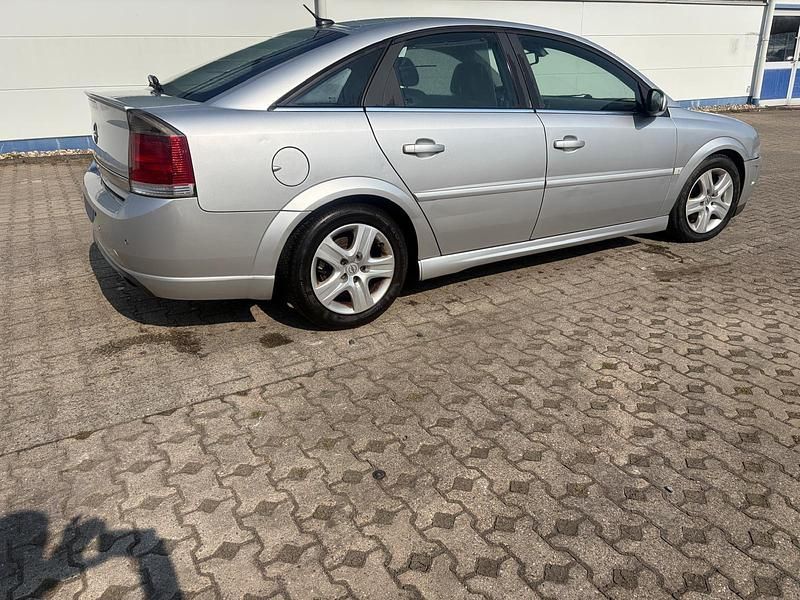 Gebraucht Opel Vectra 155 PS (114 kW) 2004 Silber Limousine