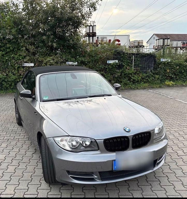 Grau Gebraucht 2009 BMW 120 Cabriolet Cabrio | 9.350 € (Guter Preis) - Bild 1/4