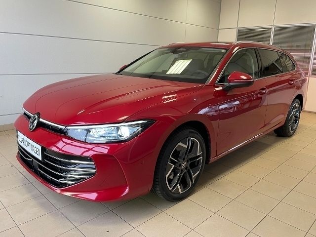 Usata VW Passat Elegance 150 CV (110 kW) 2024 Rosso Station wagon
