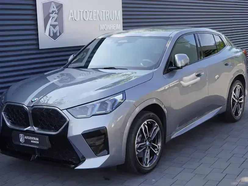 Gebraucht BMW X2 M Sport 156 PS (114 kW) 2024 Skyscraper grau metallic SUV