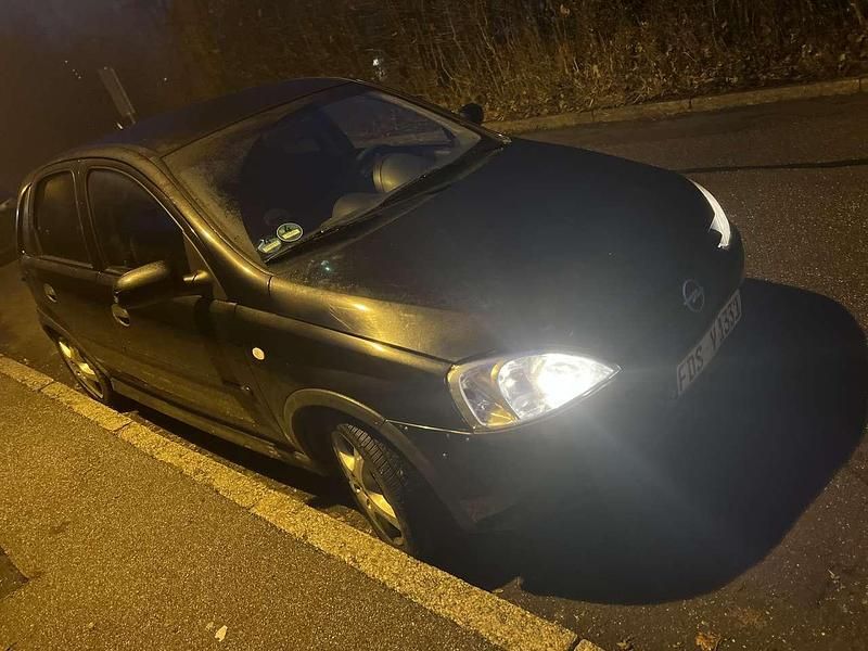 Gebraucht Opel Corsa 98 PS (72 kW) 2001 Limousine