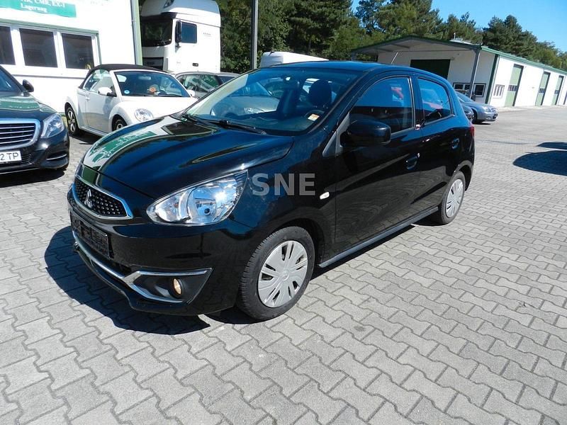 Gebraucht Mitsubishi Space Star Diamant Edition 71 PS (52 kW) 2020 Schwarz Kleinwagen