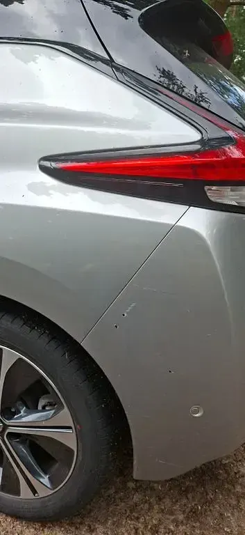 Gebraucht Nissan Leaf Tekna 110 kW (150 PS) 2019 Silber Kleinwagen