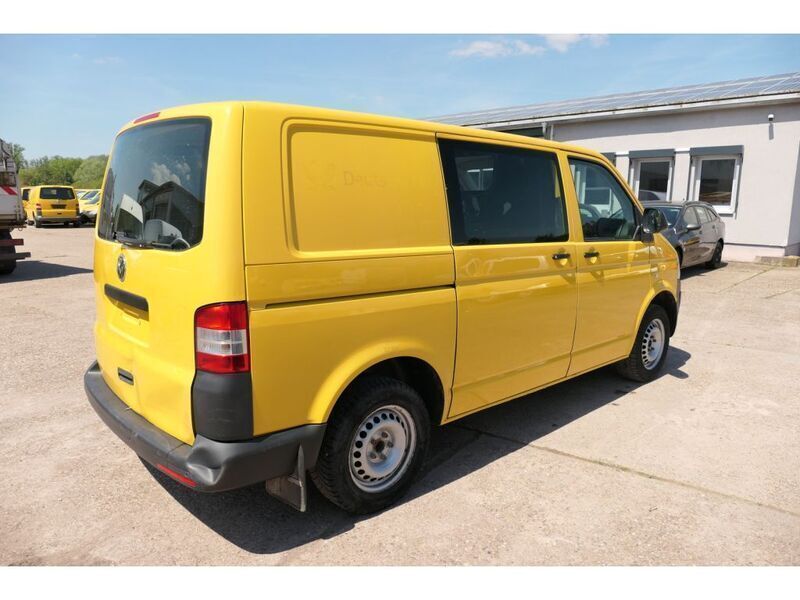 Gebraucht VW T5 84 PS (61 kW) 2014 Ginstergelb r1032 Van