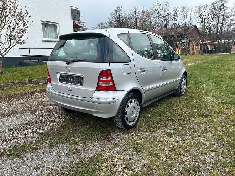 Gebraucht Mercedes A140 Elegance 82 PS (60 kW) 2001 Silber Limousine