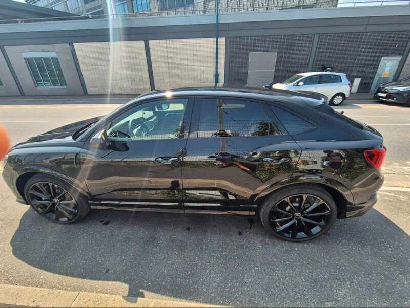 Schwarz Gebraucht 2022 Audi RS Q3 Ambiente SUV | 48.000 € (Superpreis) - Bild 1/4